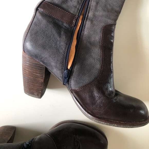 Clarks Leather Boots - Picture 5 of 10